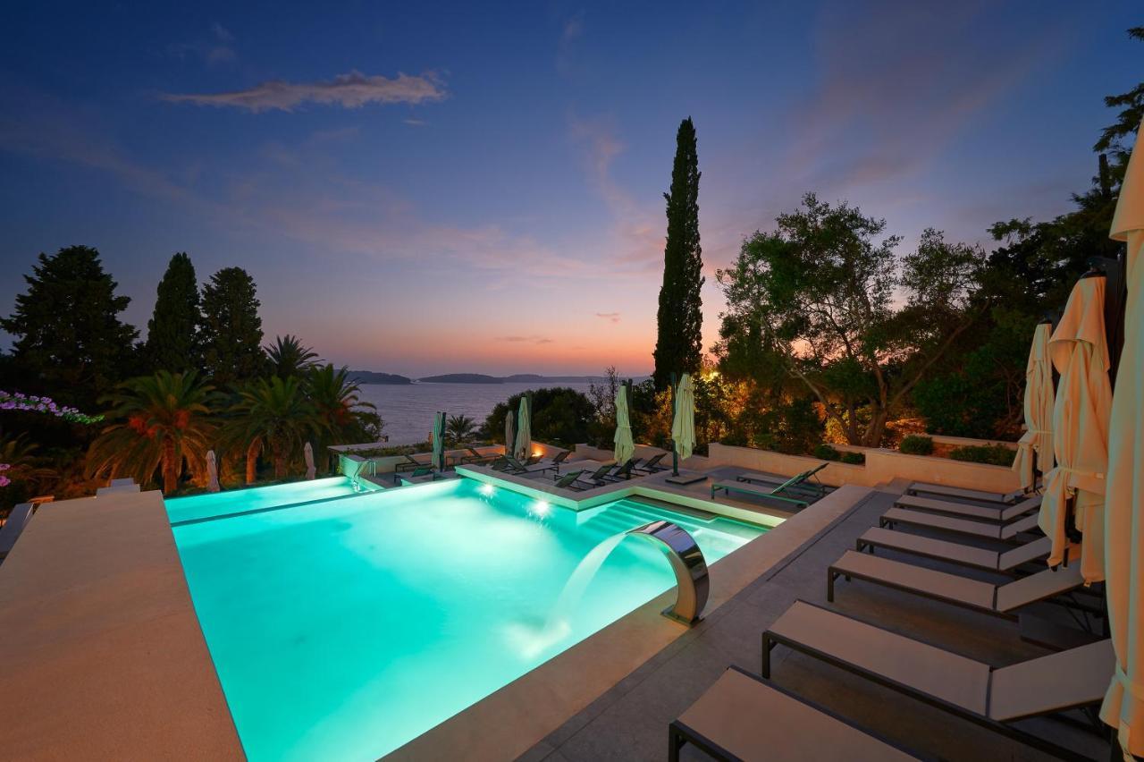Hotel Moeesy, Blue & Green Oasis Хвар Экстерьер фото