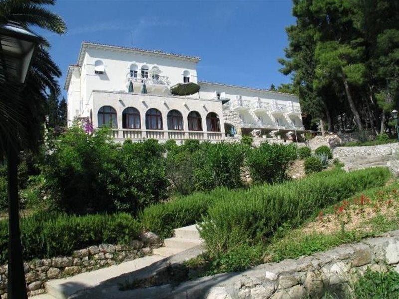 Hotel Moeesy, Blue & Green Oasis Хвар Экстерьер фото