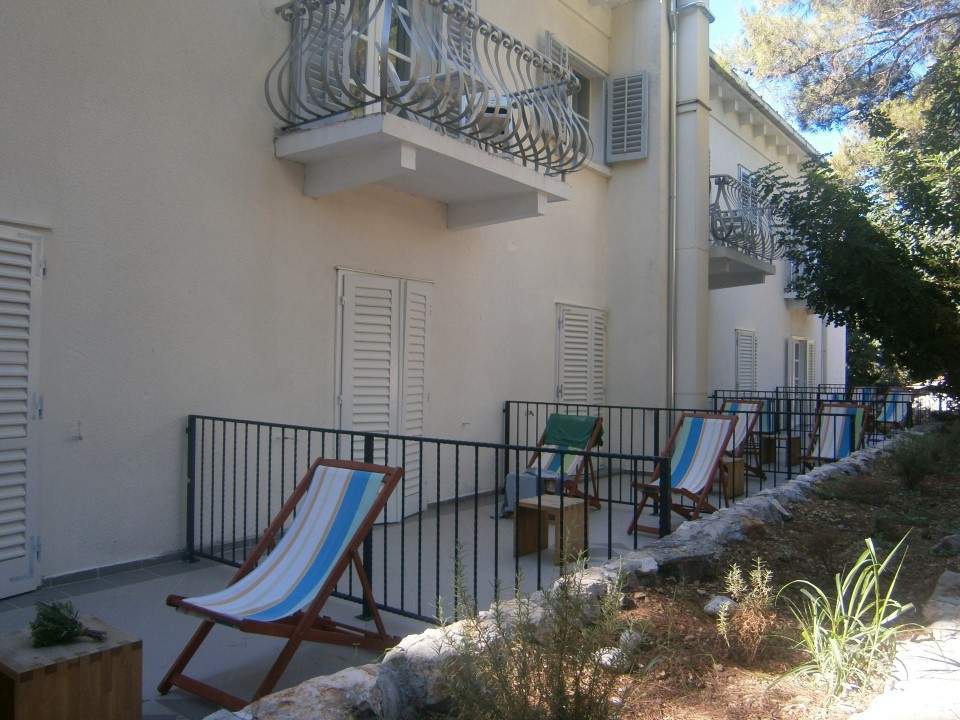 Hotel Moeesy, Blue & Green Oasis Хвар Экстерьер фото
